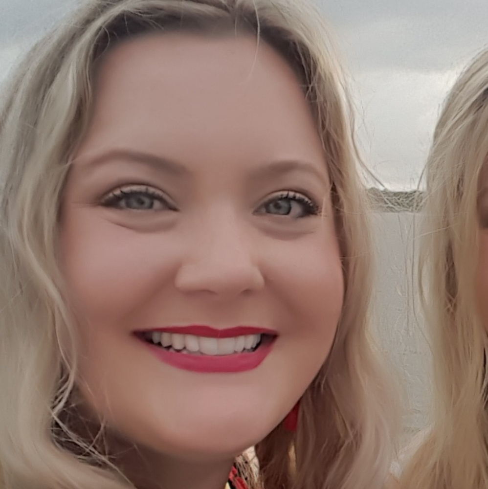 Meet your Posher, Rebecca